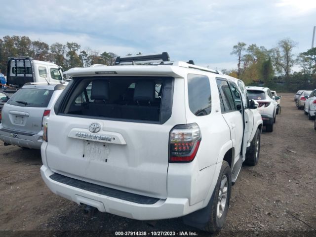 Photo 5 VIN: JTEBU5JR1F5233903 - TOYOTA 4RUNNER 