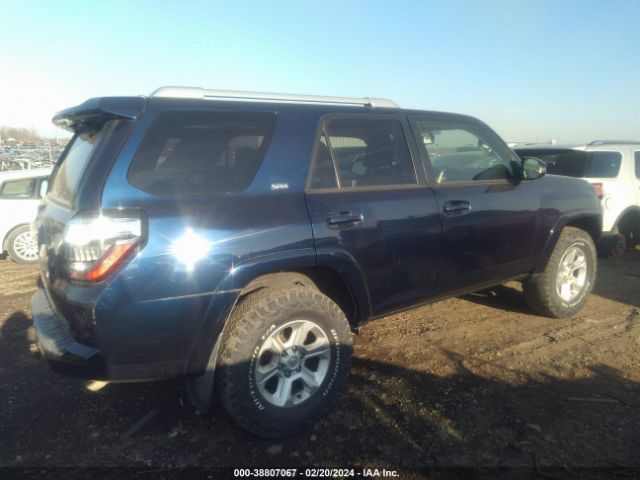 Photo 3 VIN: JTEBU5JR1F5259840 - TOYOTA 4RUNNER 