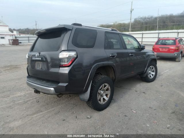 Photo 3 VIN: JTEBU5JR1F5275696 - TOYOTA 4RUNNER 