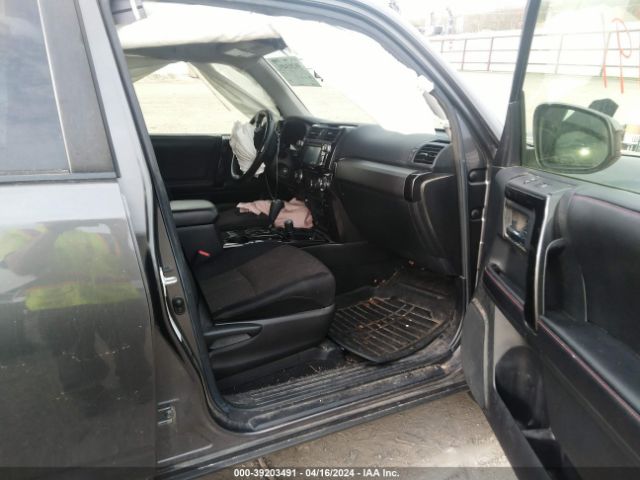 Photo 4 VIN: JTEBU5JR1F5275696 - TOYOTA 4RUNNER 