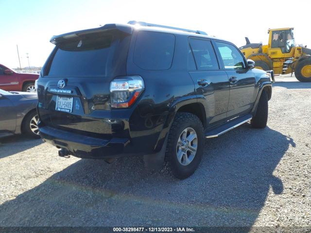 Photo 3 VIN: JTEBU5JR1G5283251 - TOYOTA 4RUNNER 