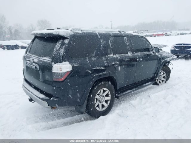 Photo 3 VIN: JTEBU5JR1G5315549 - TOYOTA 4RUNNER 