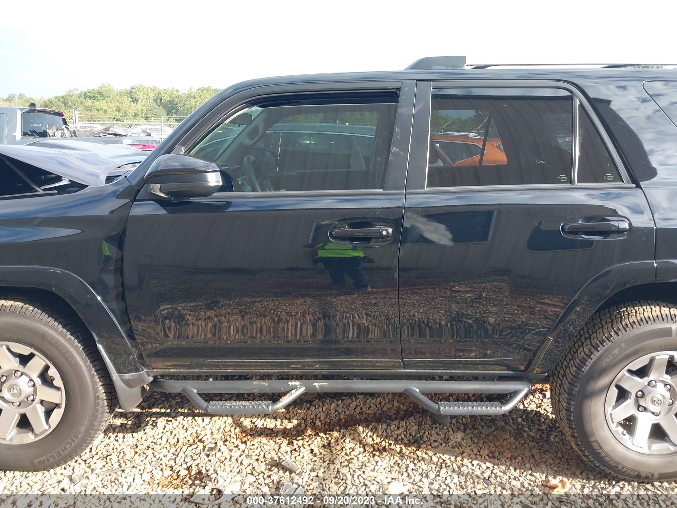 Photo 13 VIN: JTEBU5JR1G5351922 - TOYOTA 4RUNNER 