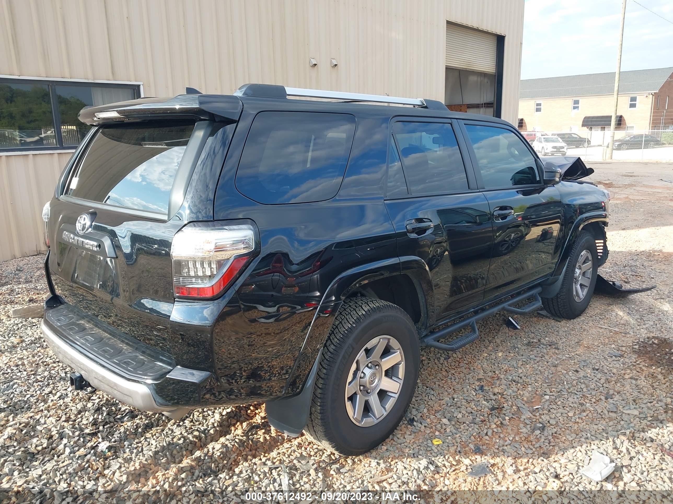 Photo 3 VIN: JTEBU5JR1G5351922 - TOYOTA 4RUNNER 