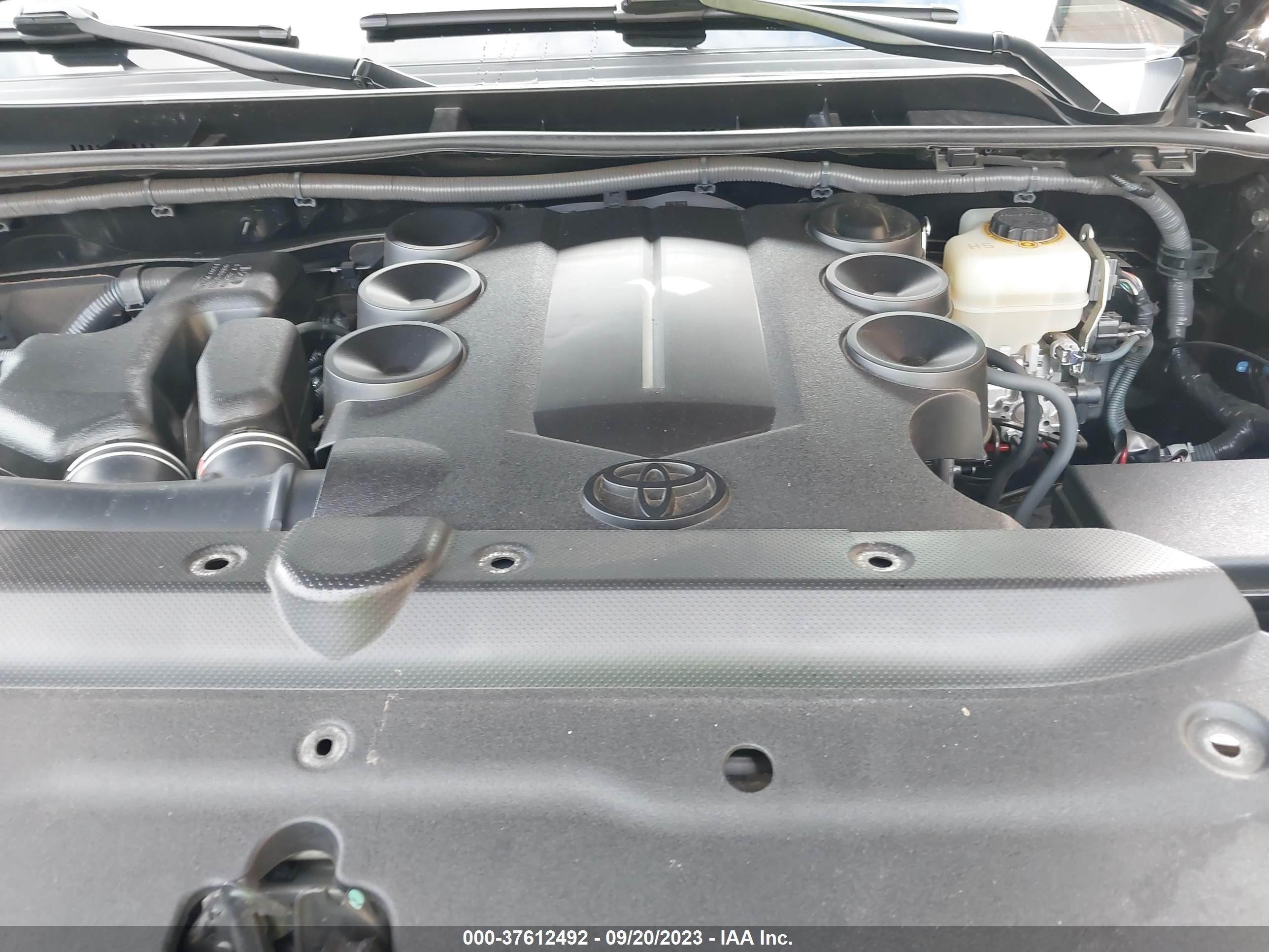 Photo 9 VIN: JTEBU5JR1G5351922 - TOYOTA 4RUNNER 