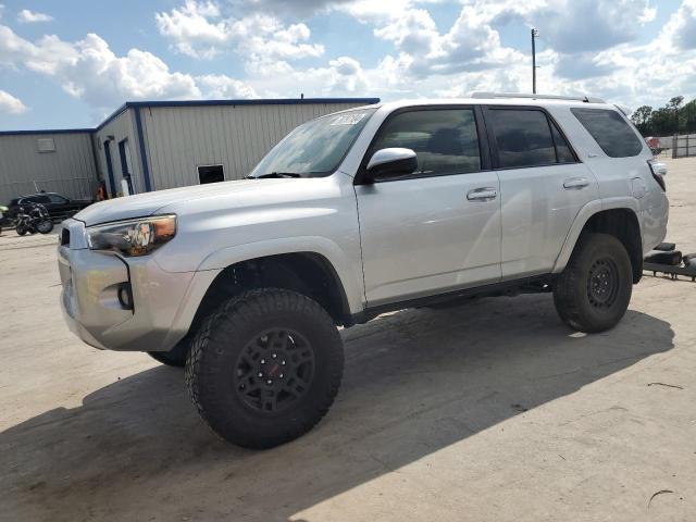 Photo 0 VIN: JTEBU5JR1G5397704 - TOYOTA 4RUNNER SR 