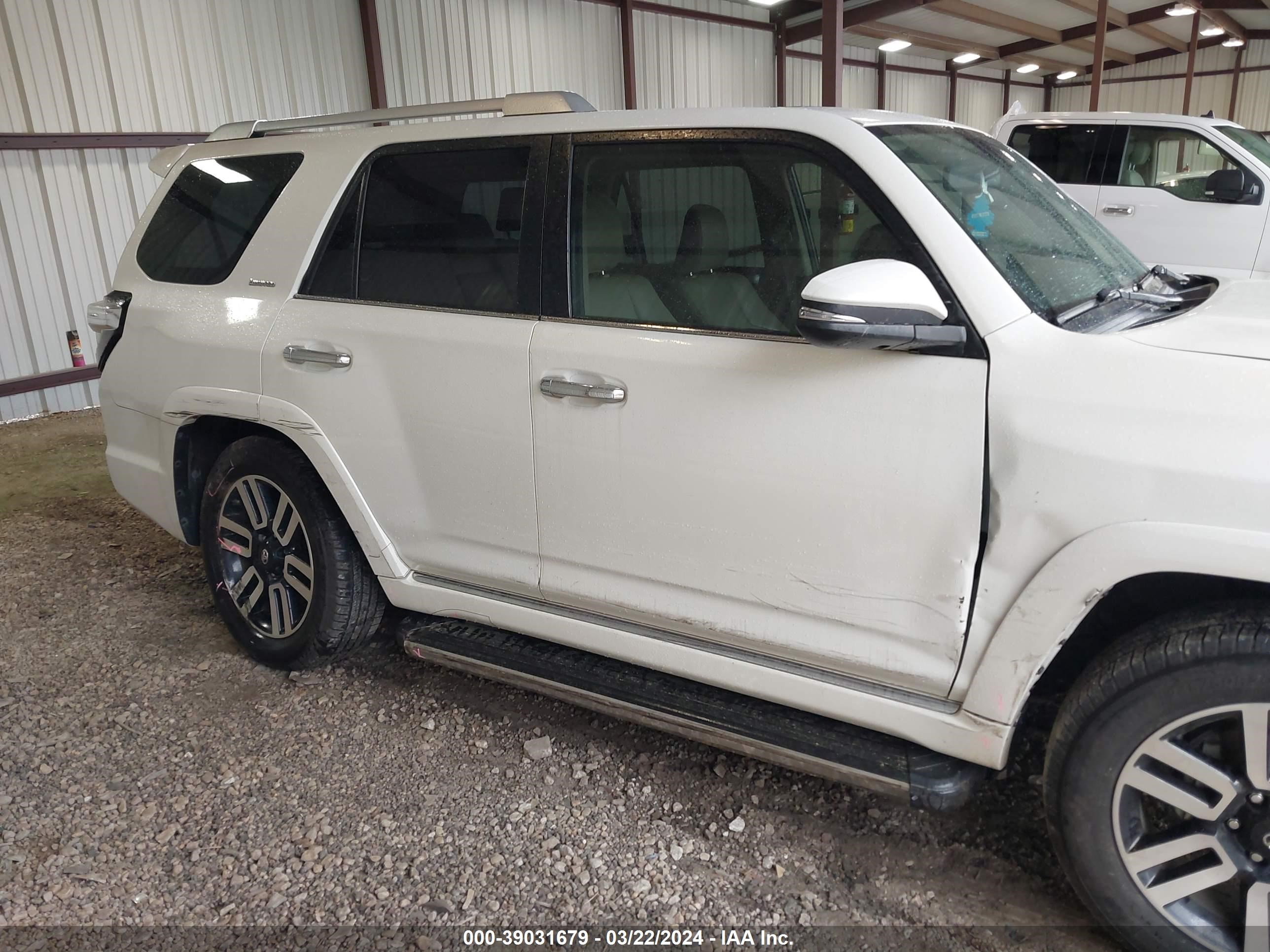 Photo 5 VIN: JTEBU5JR1G5406384 - TOYOTA 4RUNNER 