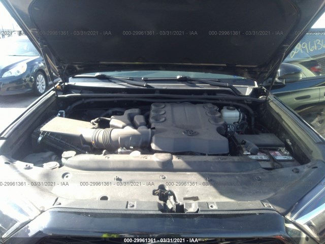 Photo 9 VIN: JTEBU5JR1H5437782 - TOYOTA 4RUNNER 