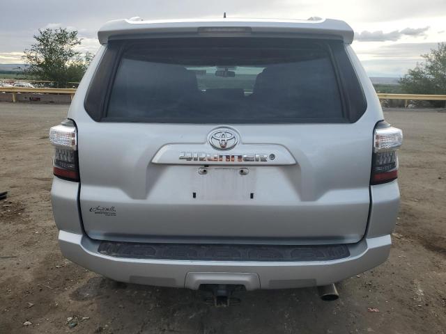 Photo 5 VIN: JTEBU5JR1H5439001 - TOYOTA 4RUNNER SR 