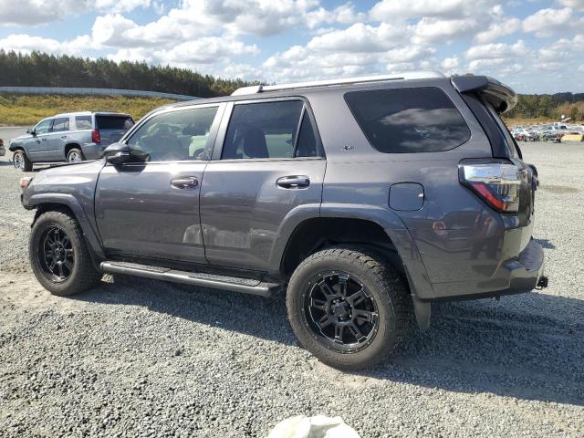 Photo 1 VIN: JTEBU5JR1H5465582 - TOYOTA 4RUNNER SR 