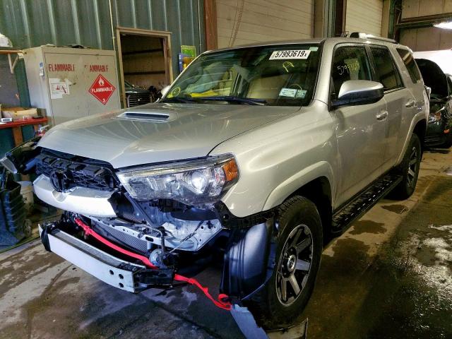 Photo 1 VIN: JTEBU5JR1H5477487 - TOYOTA 4RUNNER SR 