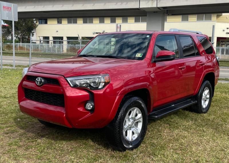 Photo 1 VIN: JTEBU5JR1J5490262 - TOYOTA 4RUNNER SR 