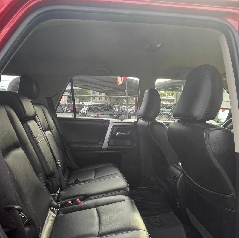 Photo 5 VIN: JTEBU5JR1J5490262 - TOYOTA 4RUNNER SR 