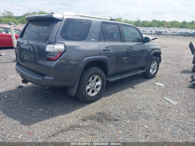 Photo 3 VIN: JTEBU5JR1J5500983 - TOYOTA 4RUNNER 