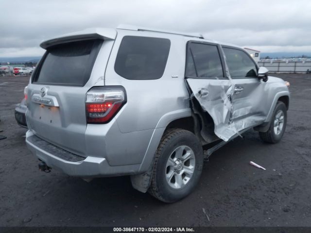 Photo 3 VIN: JTEBU5JR1J5504113 - TOYOTA 4RUNNER 