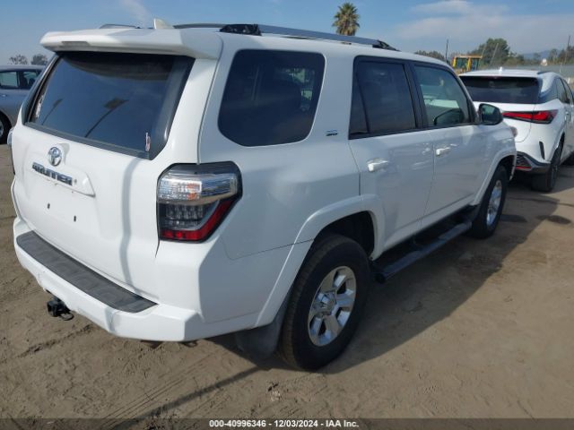 Photo 3 VIN: JTEBU5JR1J5529030 - TOYOTA 4RUNNER 