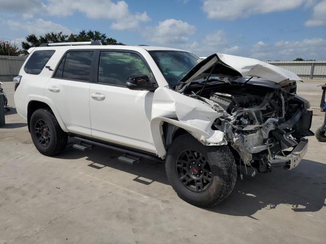 Photo 3 VIN: JTEBU5JR1J5537936 - TOYOTA 4RUNNER SR 