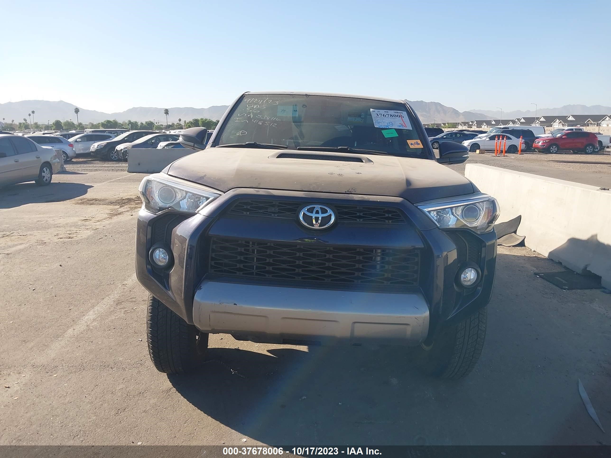 Photo 11 VIN: JTEBU5JR1J5538116 - TOYOTA 4RUNNER 