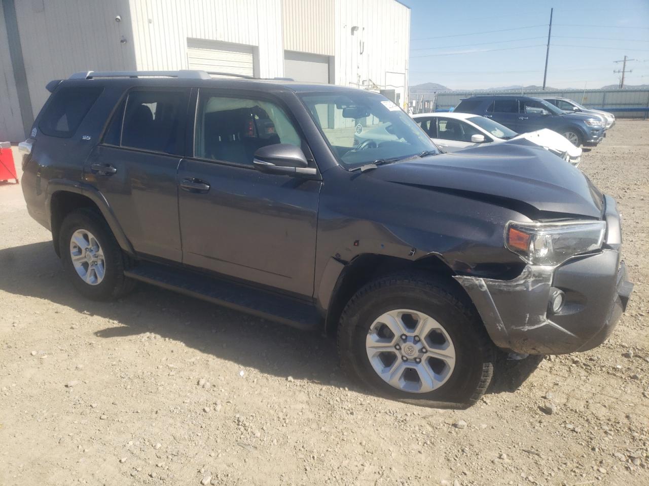 Photo 3 VIN: JTEBU5JR1J5546913 - TOYOTA 4RUNNER 