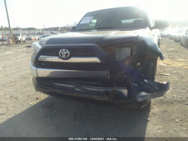 Photo 5 VIN: JTEBU5JR1J5558673 - TOYOTA 4RUNNER 