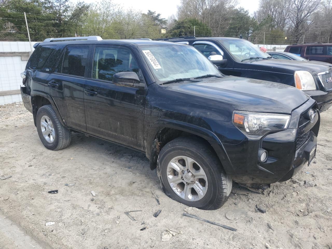 Photo 3 VIN: JTEBU5JR1J5565123 - TOYOTA 4RUNNER 