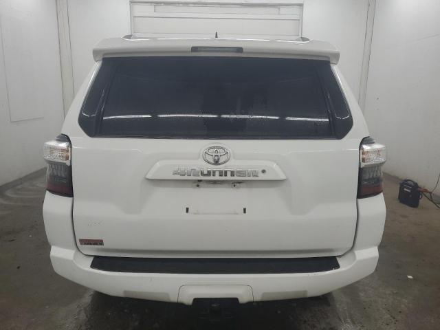 Photo 5 VIN: JTEBU5JR1J5581662 - TOYOTA 4RUNNER SR 