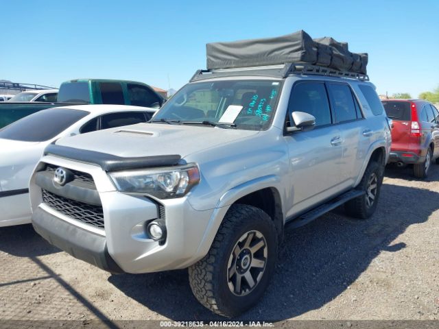 Photo 1 VIN: JTEBU5JR1J5585923 - TOYOTA 4RUNNER 