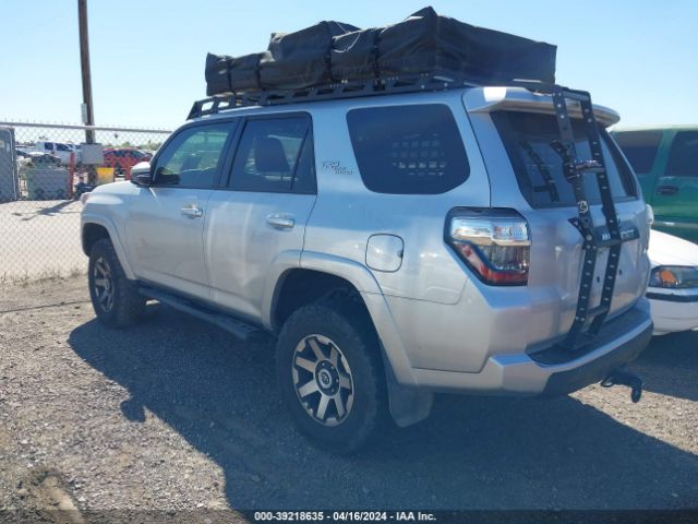 Photo 2 VIN: JTEBU5JR1J5585923 - TOYOTA 4RUNNER 