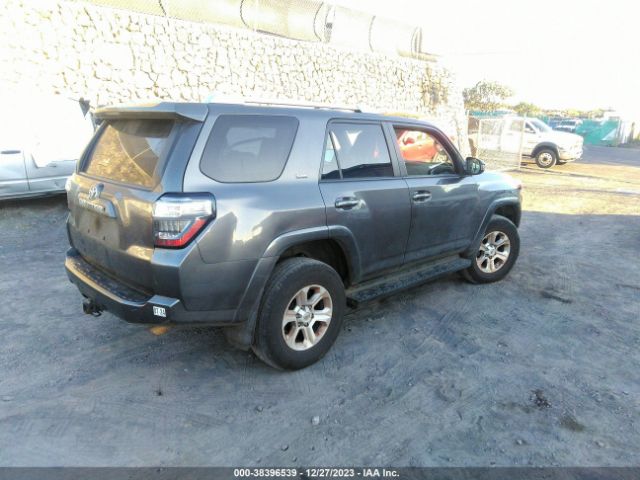 Photo 3 VIN: JTEBU5JR1J5600243 - TOYOTA 4RUNNER 