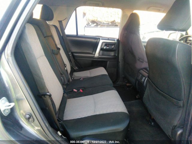 Photo 7 VIN: JTEBU5JR1J5600243 - TOYOTA 4RUNNER 