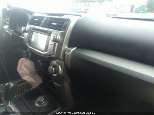 Photo 4 VIN: JTEBU5JR1J5605684 - TOYOTA 4RUNNER 