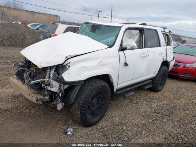 Photo 1 VIN: JTEBU5JR1L5761159 - TOYOTA 4RUNNER 