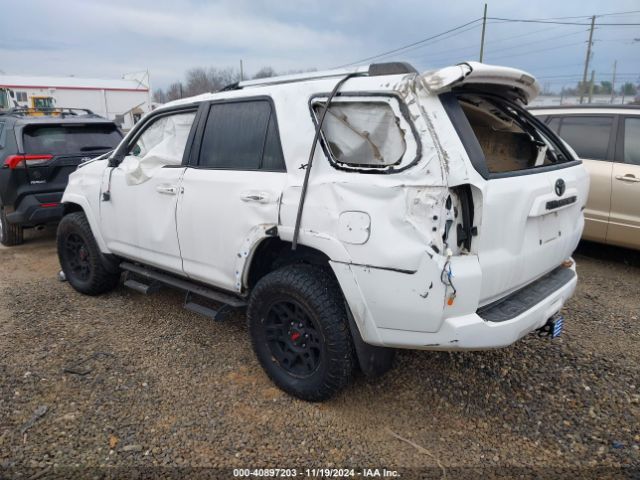 Photo 2 VIN: JTEBU5JR1L5761159 - TOYOTA 4RUNNER 