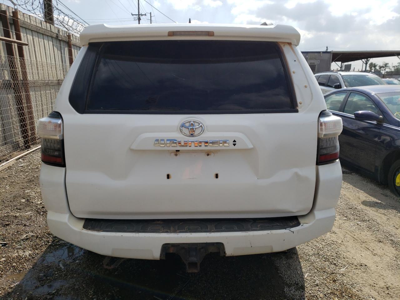 Photo 5 VIN: JTEBU5JR1L5762067 - TOYOTA 4RUNNER 