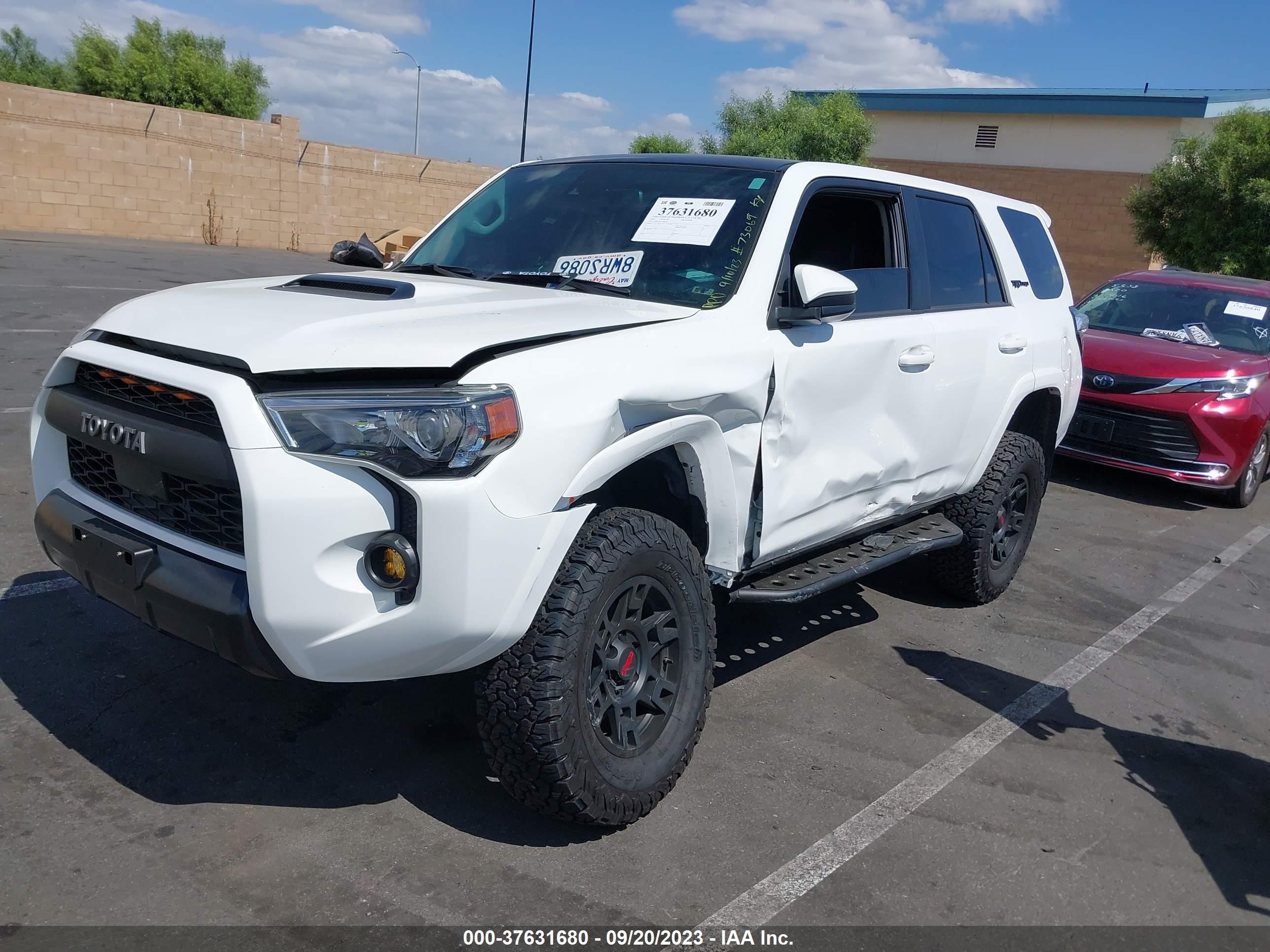 Photo 1 VIN: JTEBU5JR1L5810280 - TOYOTA 4RUNNER 