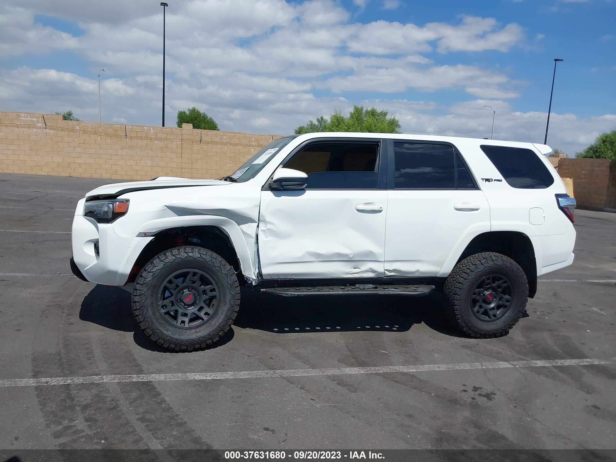 Photo 14 VIN: JTEBU5JR1L5810280 - TOYOTA 4RUNNER 