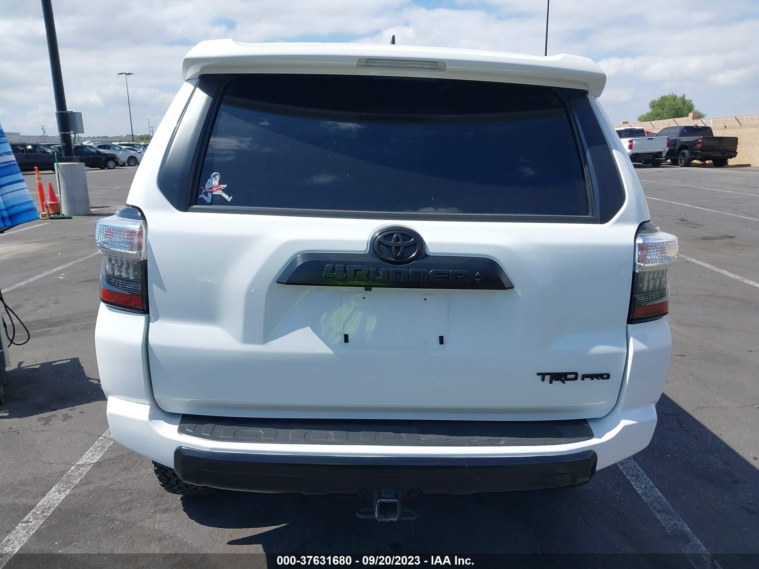 Photo 16 VIN: JTEBU5JR1L5810280 - TOYOTA 4RUNNER 