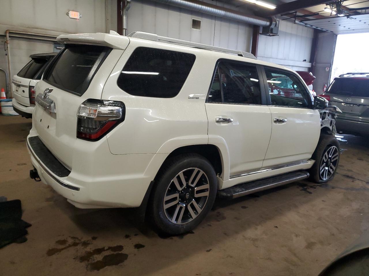 Photo 2 VIN: JTEBU5JR1L5834787 - TOYOTA 4RUNNER 