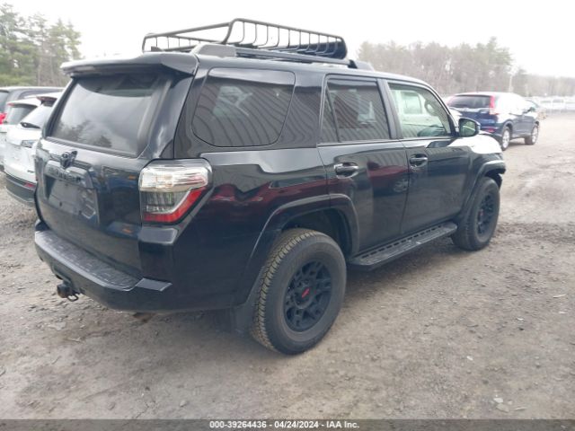 Photo 3 VIN: JTEBU5JR1M5863627 - TOYOTA 4RUNNER 