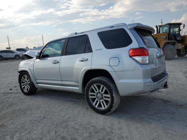 Photo 1 VIN: JTEBU5JR2A5011153 - TOYOTA 4RUNNER SR 