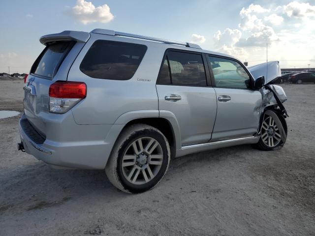 Photo 2 VIN: JTEBU5JR2A5011153 - TOYOTA 4RUNNER SR 