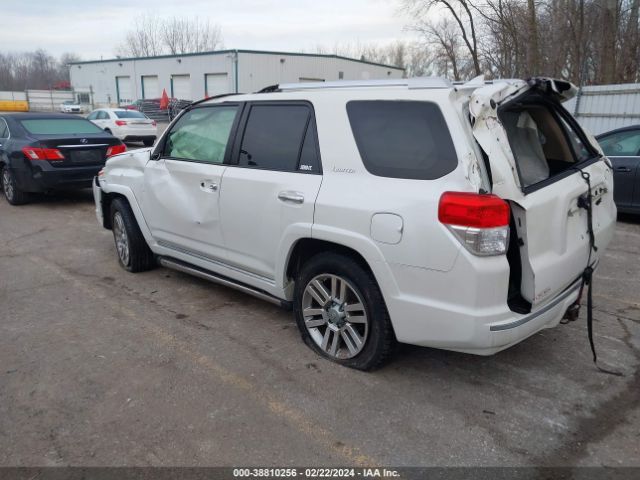 Photo 2 VIN: JTEBU5JR2B5035681 - TOYOTA 4RUNNER 