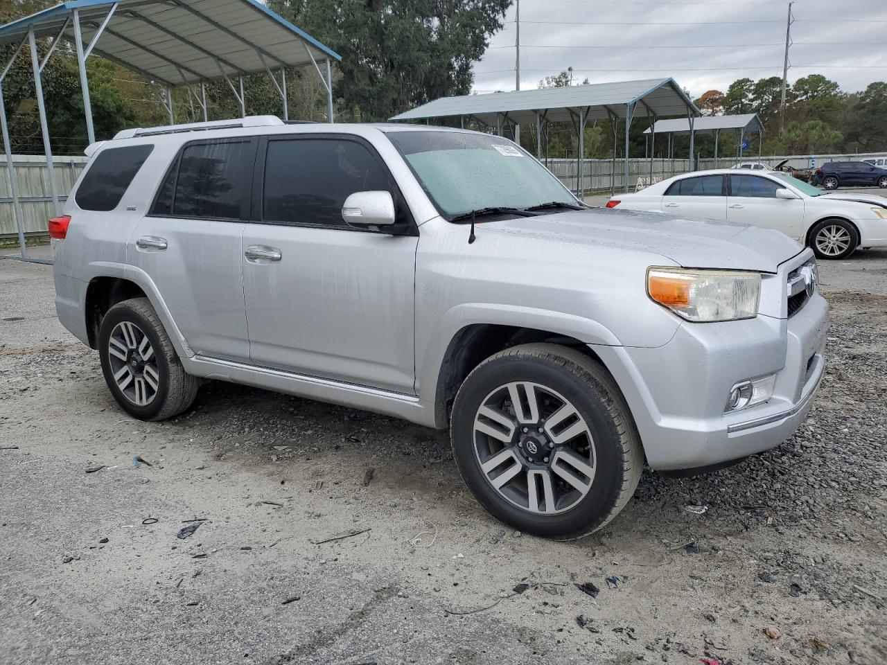 Photo 3 VIN: JTEBU5JR2B5075257 - TOYOTA 4RUNNER 