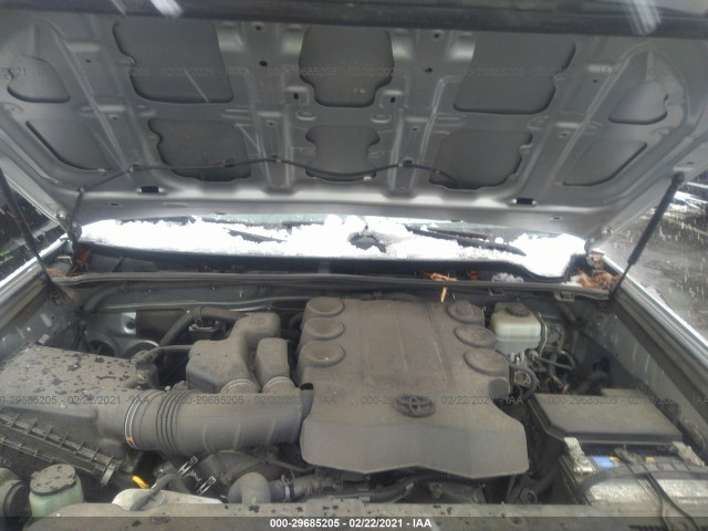 Photo 9 VIN: JTEBU5JR2E5176223 - TOYOTA 4RUNNER 