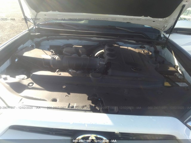 Photo 9 VIN: JTEBU5JR2H5447155 - TOYOTA 4RUNNER 