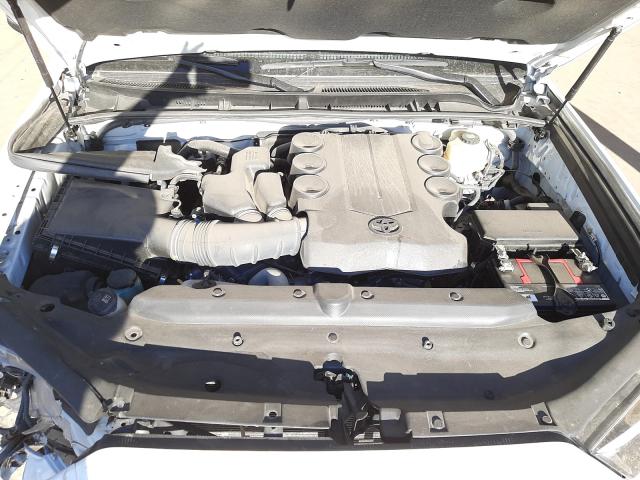 Photo 6 VIN: JTEBU5JR2H5448192 - TOYOTA 4RUNNER SR 