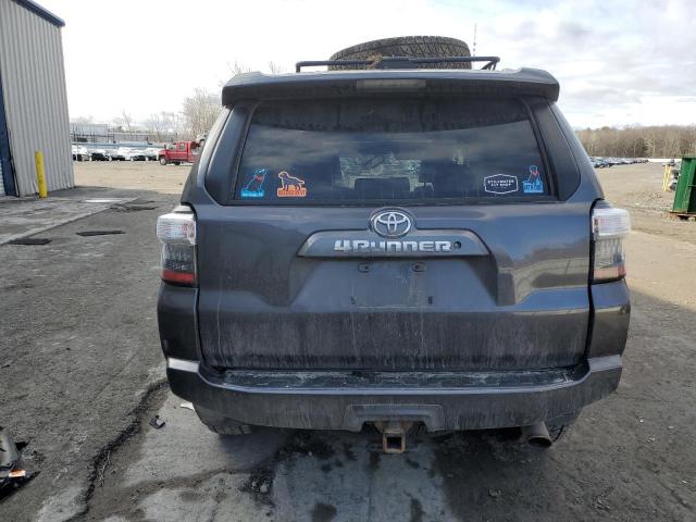 Photo 5 VIN: JTEBU5JR2H5452517 - TOYOTA 4RUNNER SR 