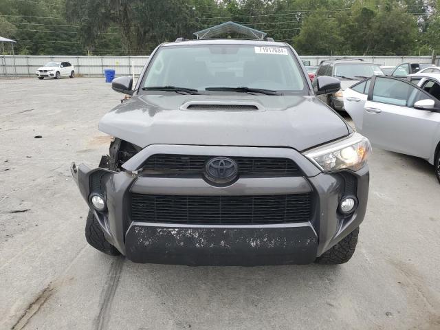 Photo 4 VIN: JTEBU5JR2H5454686 - TOYOTA 4RUNNER SR 