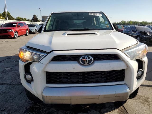 Photo 4 VIN: JTEBU5JR2H5480897 - TOYOTA 4RUNNER SR 