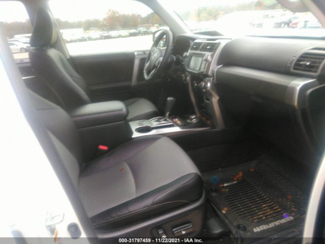 Photo 4 VIN: JTEBU5JR2J5566717 - TOYOTA 4RUNNER 